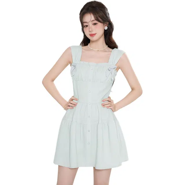 美丽衣橱 纯色蝴蝶结甜美气质时尚无袖连衣裙 女款 绿色