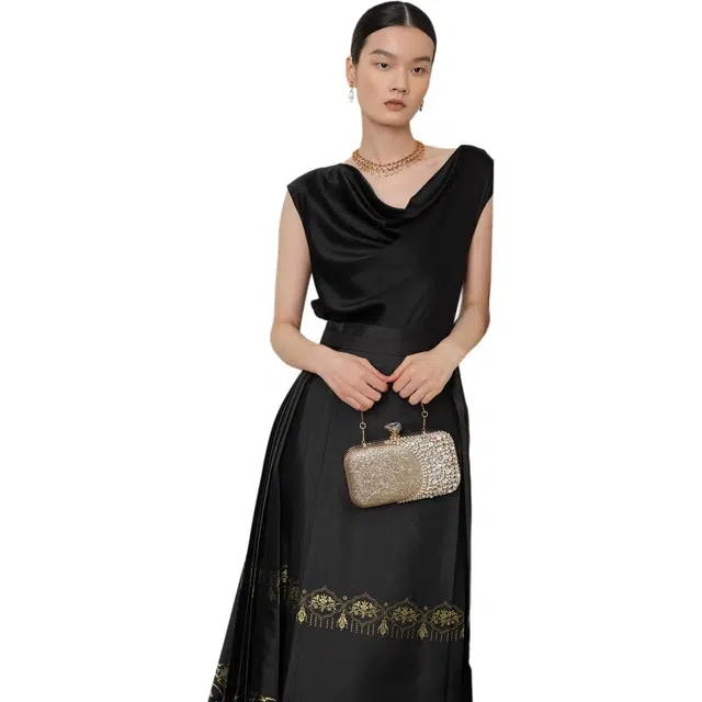 A LIFE ON THE LEFT T