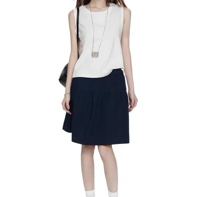 黑恐龙 遛弯神器设计感休闲圆领宽松小个子辣妹风简约打底上衣背心 女款