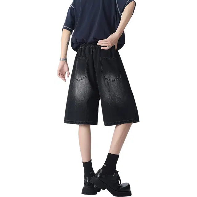 M JEANS STUDIOS 7