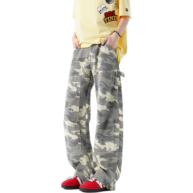 M JEANS STUDIOS 7