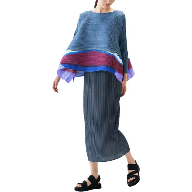 PLEATS PLEASE ISSEY MIYAKE T