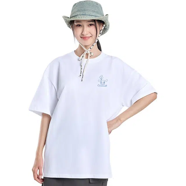 Sanrio x CINNAMOROLL T