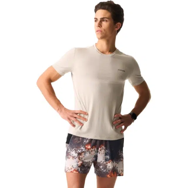 OUTOPIA T