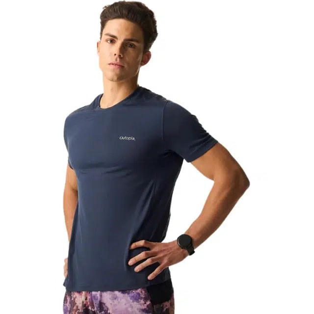 OUTOPIA T