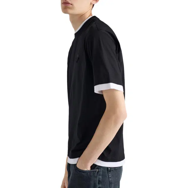 PRADA T
