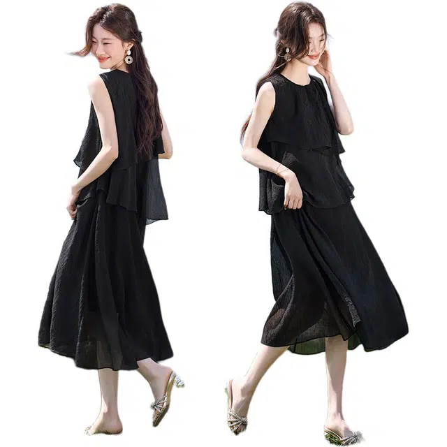 沫晗依美 纯色圆领宽松无袖连衣裙 女款 黑色