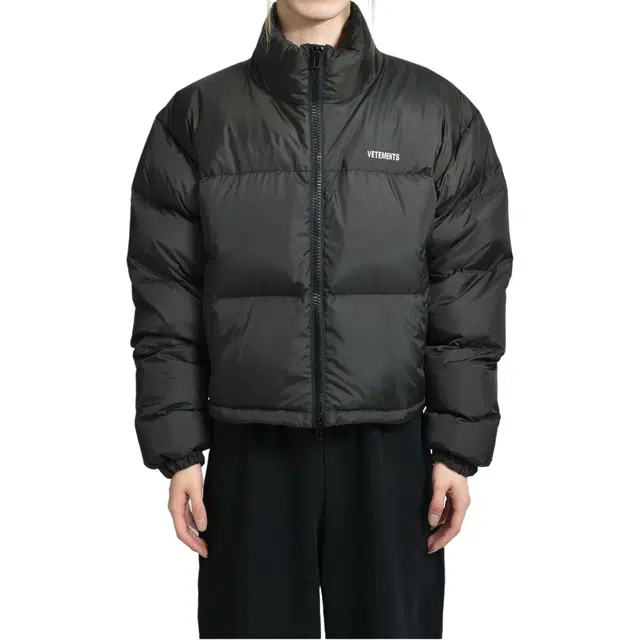 Vetements logo