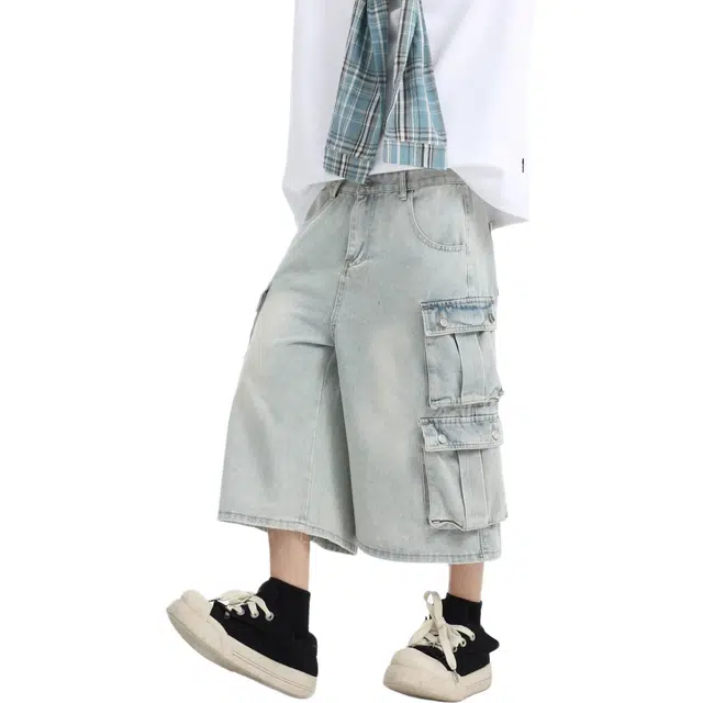M JEANS STUDIOS 7 vibe