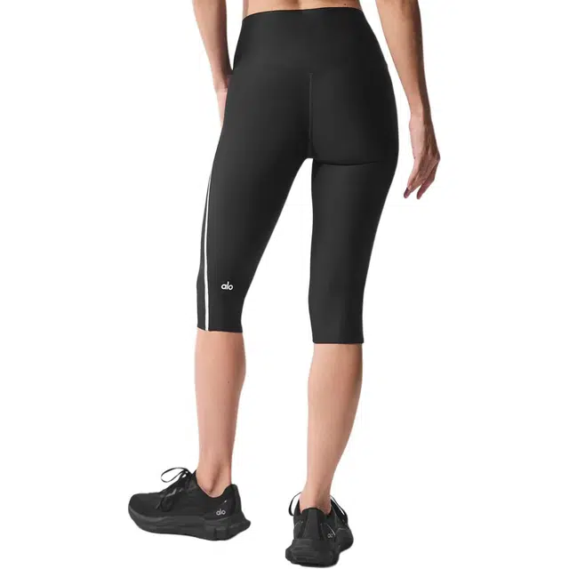 alo yoga Airlift
