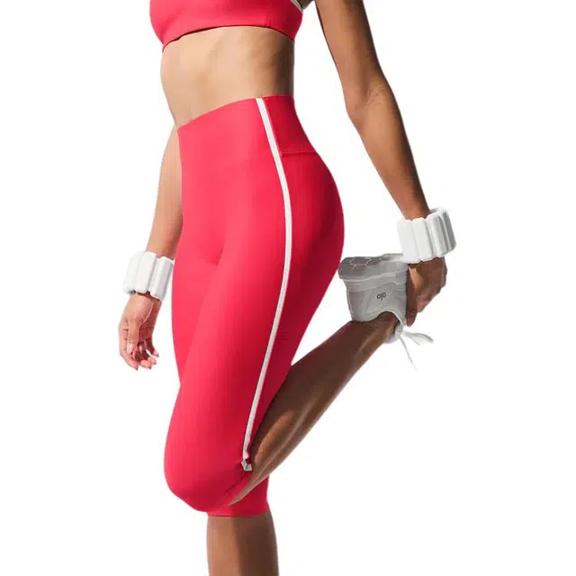 alo yoga Airlift