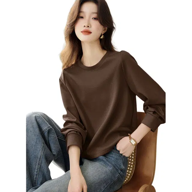 沫晗依美 秋季款简约舒适纯色常规长袖圆领休闲套头卫衣 女款