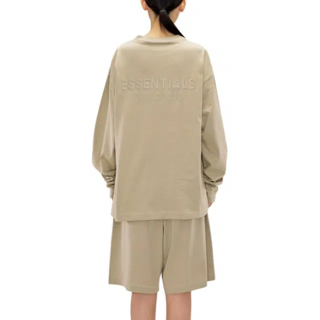 Fear of God Essentials SS25 25 PRING DROP1 CLASSIC FIT LONG SLEEVE T TIMBER ESSENTIALS FEAR OF GODT