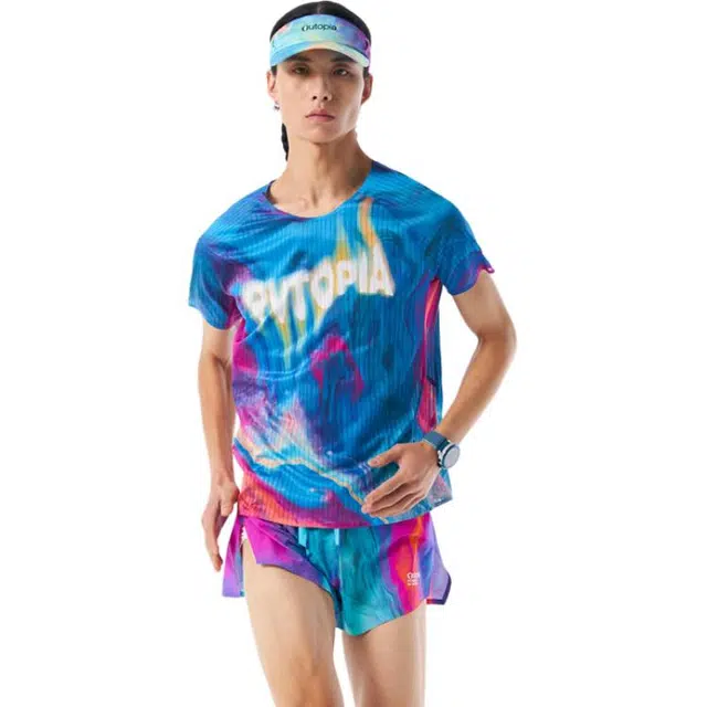 OUTOPIA T