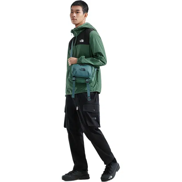 THE NORTH FACE
