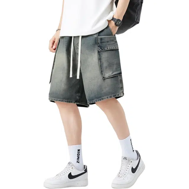 AWAO