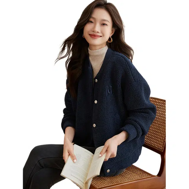 沫晗依美 休加厚肌理感绣花字母宽松单排扣短款长袖夹克外套 女款 藏青色