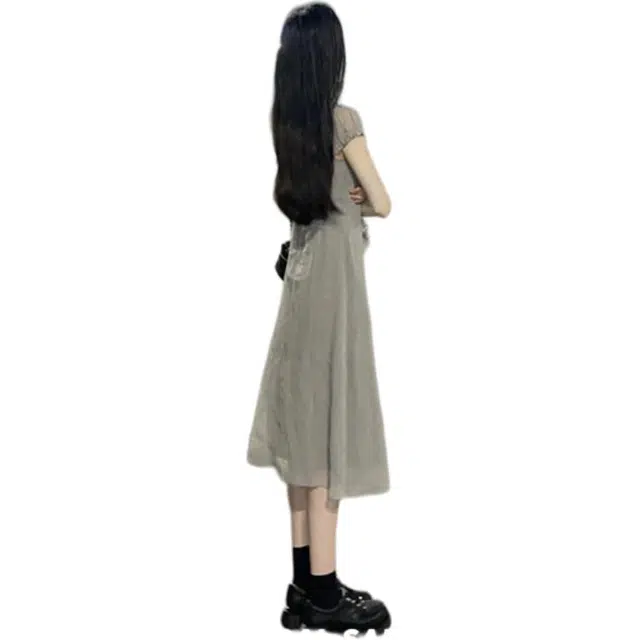 沐晓欣 法式别致漂亮解构心机设计感荷叶边仙气短袖连衣裙 女款 灰色