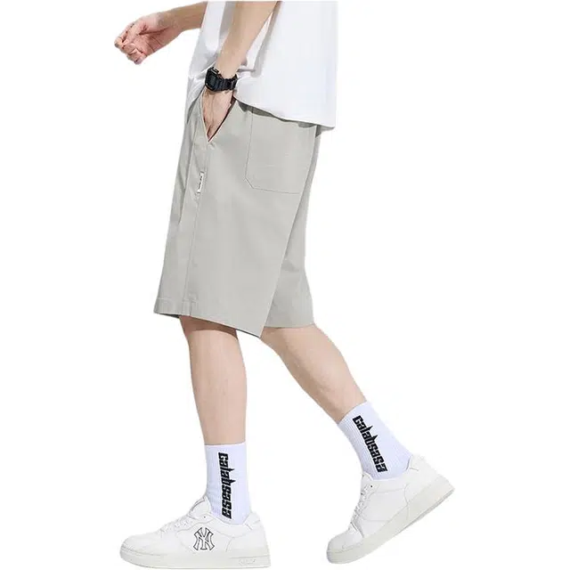 潮人榜 美式复古潮牌竖条褶皱设计高级感冰丝凉感日常通勤简约时尚百搭五分抽绳休闲短裤 男款