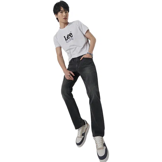 Lee