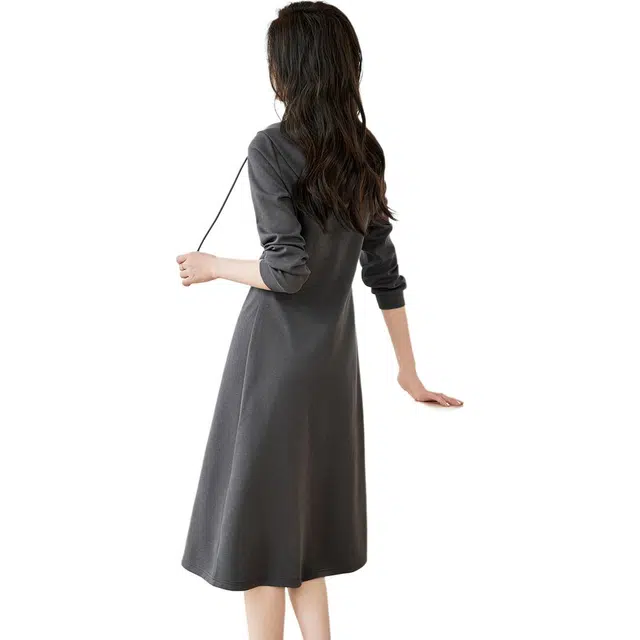 沫晗依美 褶皱收腰纯色连帽长袖连衣裙 女款 灰色