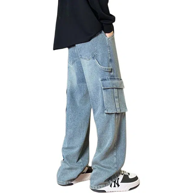 M JEANS STUDIOS 7
