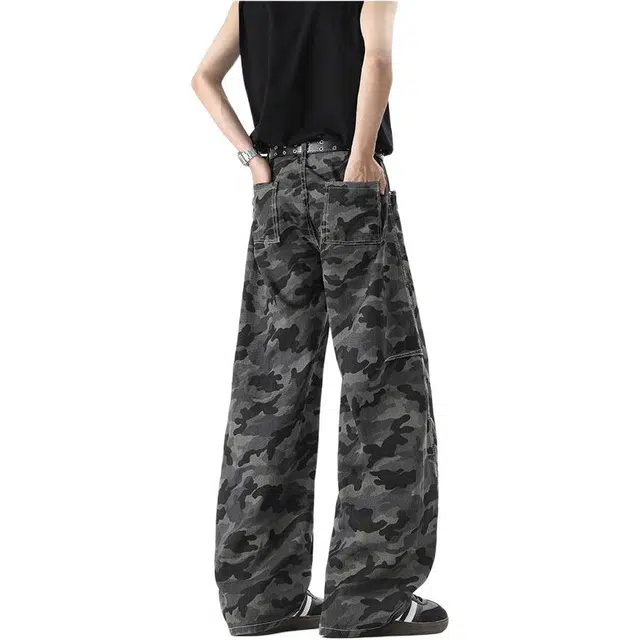 M JEANS STUDIOS 7