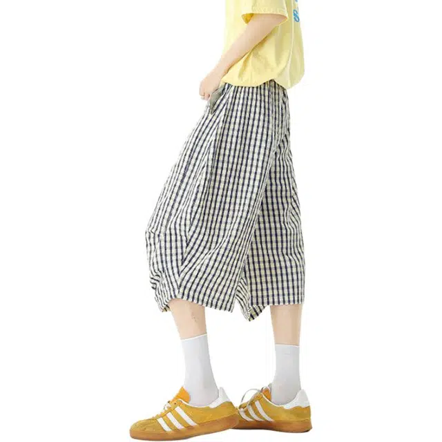 单爵 星星挂饰格子七分裤宽松褶皱休闲短裤 男女同款