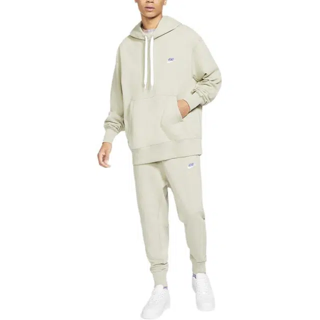 Nike Sportswear French Terry Logo
