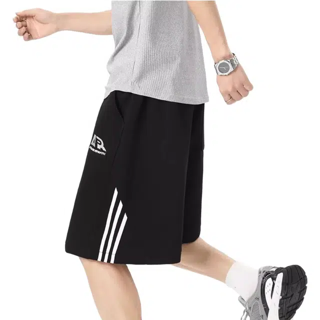 沐诚阳译 美式复古条纹拼接潮牌青少年运动五分裤宽松阔腿抽绳裤子休闲短裤 男款