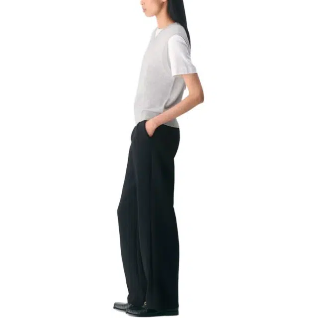 ARITZIA FW25 Bare Cashmere V-neck Sweater Vest V