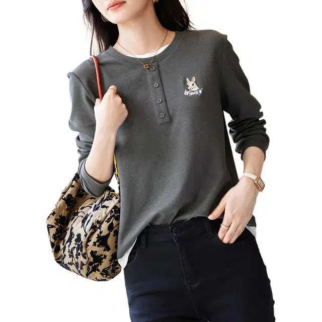 【dme】 胸前卡通动漫图案假两件长袖针织衫 女款 深灰