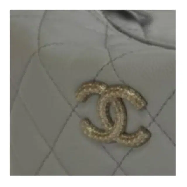 CHANEL 25A C Logo