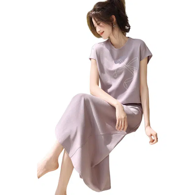 沫晗依美 蝴蝶结绣花不规则伞裙常规短袖圆领休闲高腰裙装套装 女款