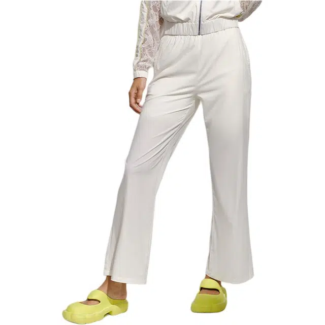 SS23