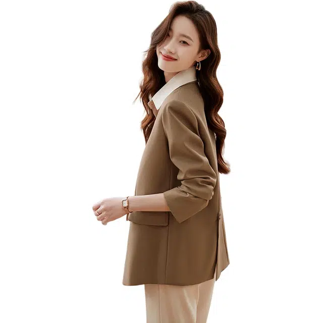 沫晗依美 简约通勤风纯色双排扣长袖西装 女款 卡其色