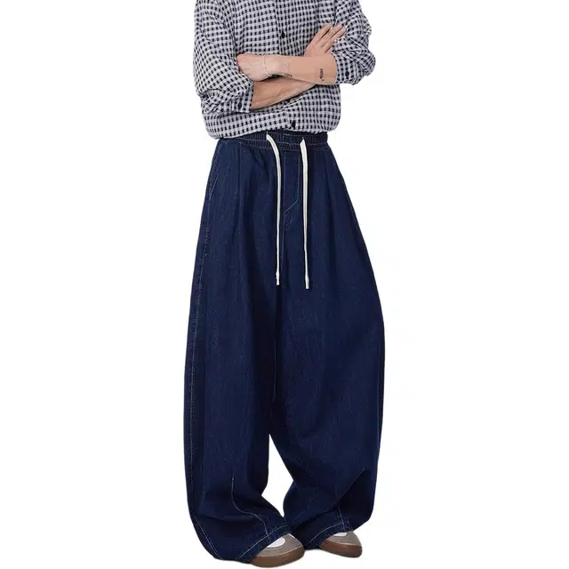 M JEANS STUDIOS 7