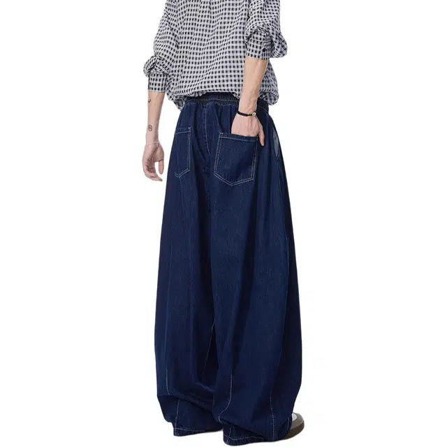M JEANS STUDIOS 7