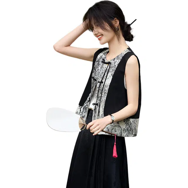 XWI SS24