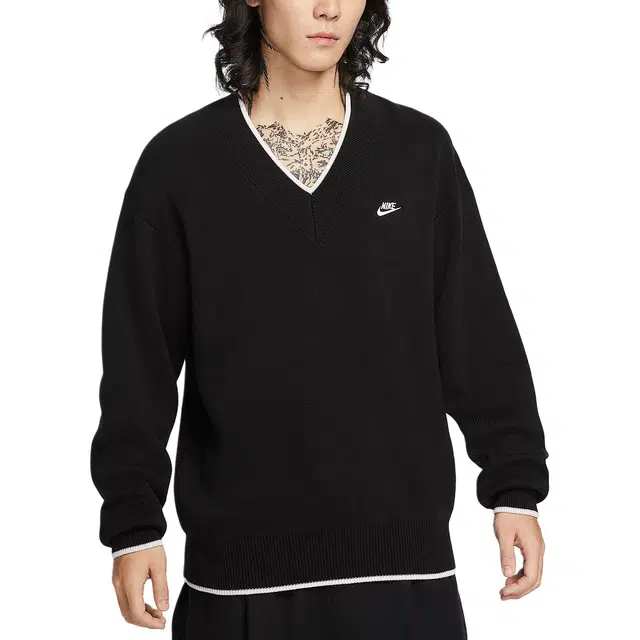 Nike Sportswear Club FW25 logoV