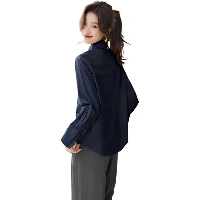 沫晗依美 挺括轻职场透气长袖衬衫 女款