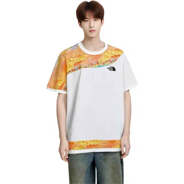 THE NORTH FACE Extraordinary T