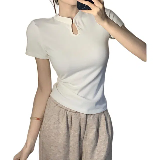 LAKESI T