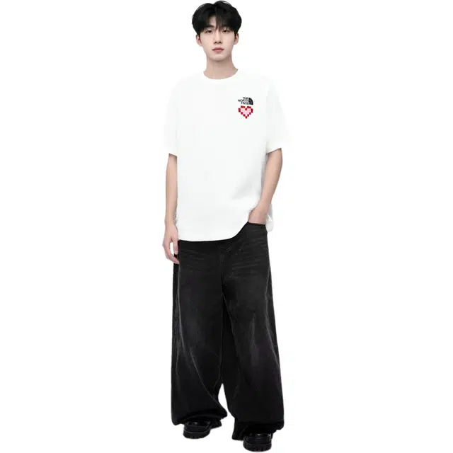 THE NORTH FACE Extraordinary T