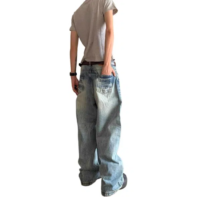 M JEANS STUDIOS 7