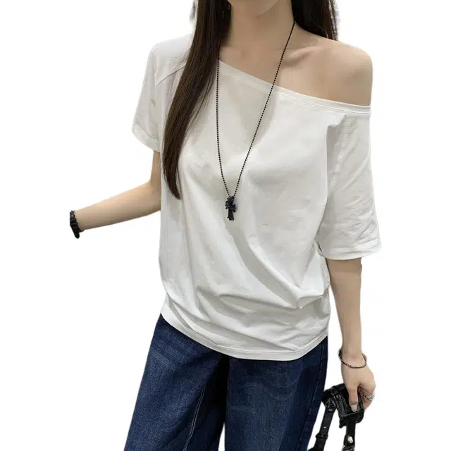 MUCCHIC T
