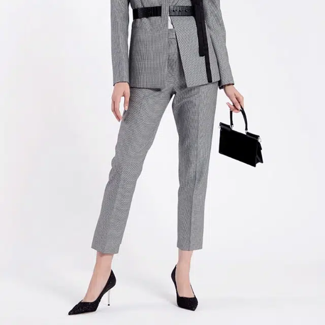 BESIONIA FW22