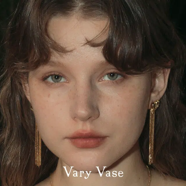 VARYVASE 18k