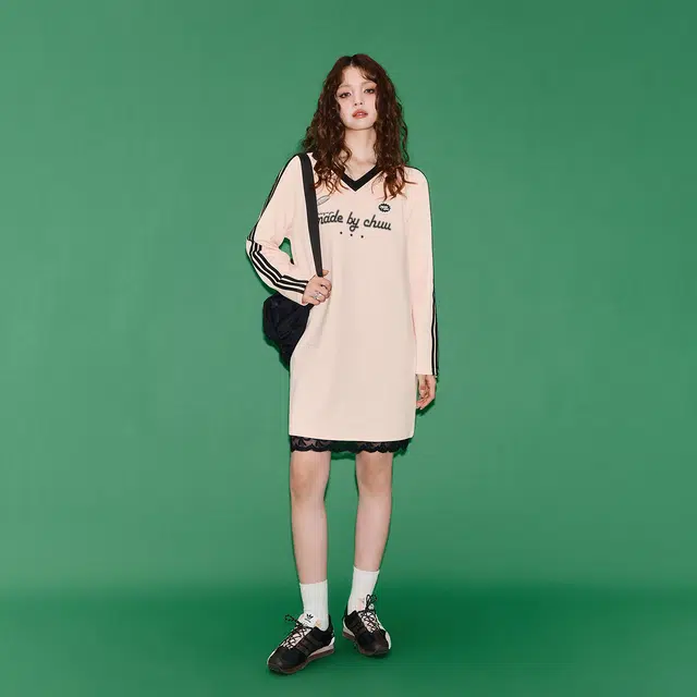 CHUU V