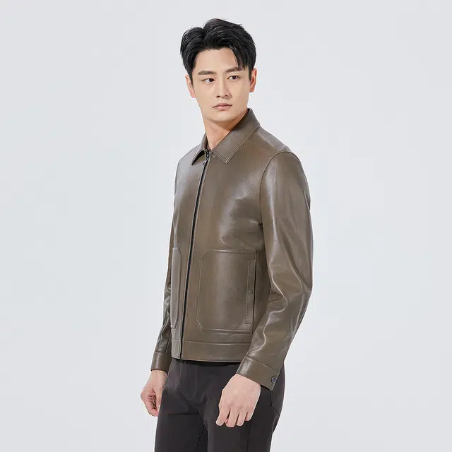利郎 时尚都市翻领短款质感简约秋季皮衣 男款